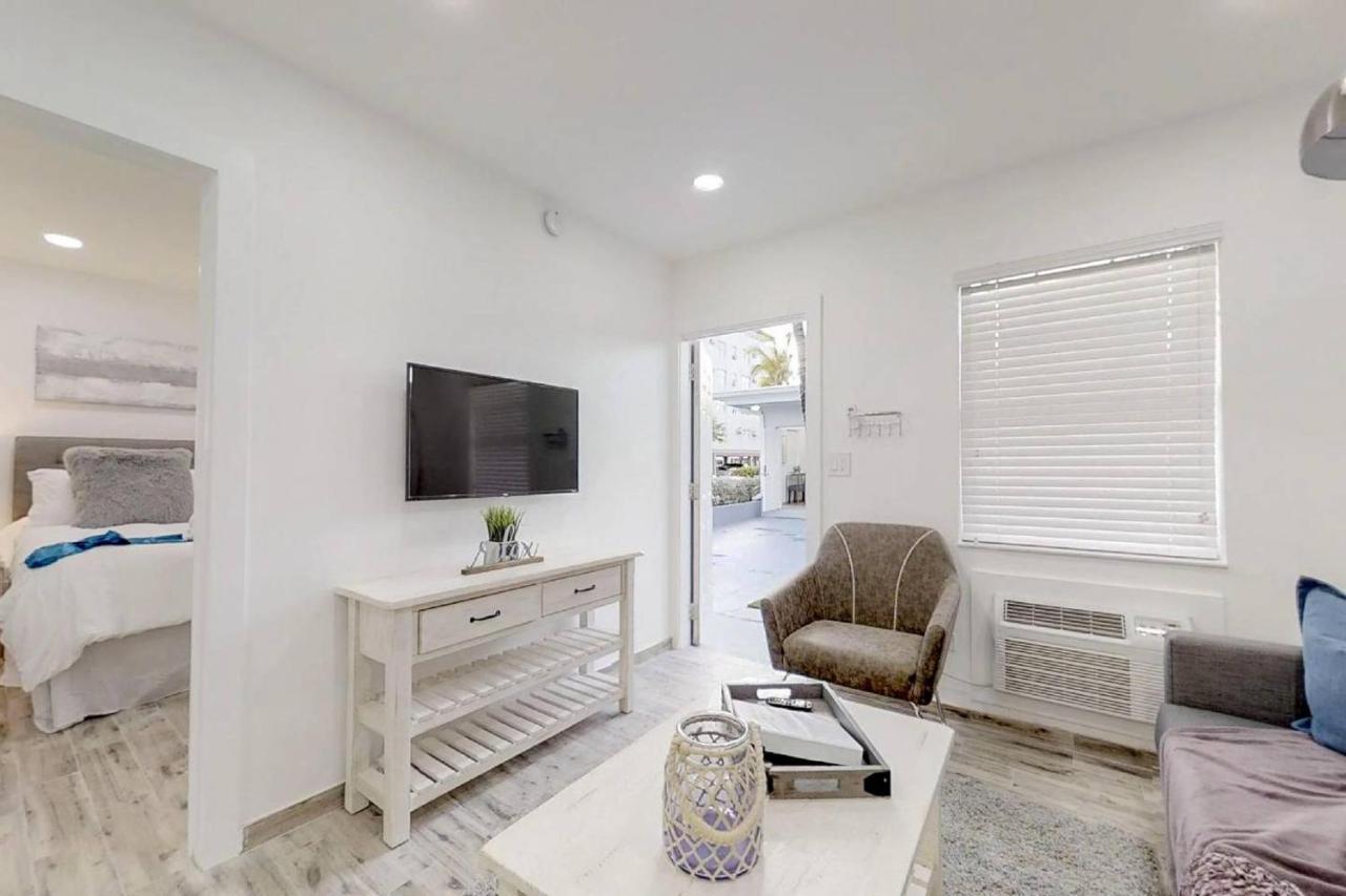 Lovely 1Br W Parking Space & Walk To The Beach #7 Hollywood Buitenkant foto
